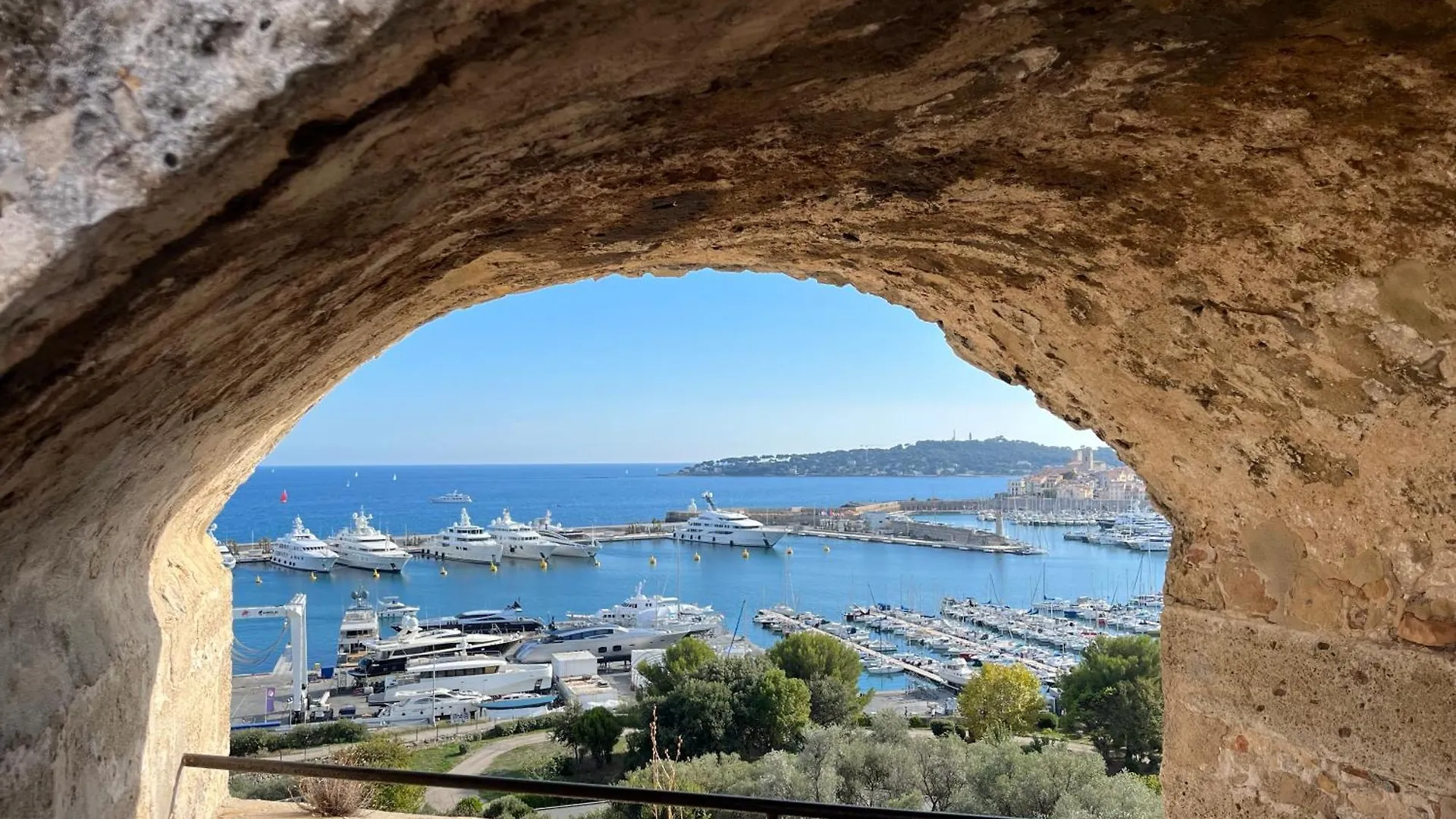 Antibes Carre D'Or Bastion Albert 1Er Vue Mer France